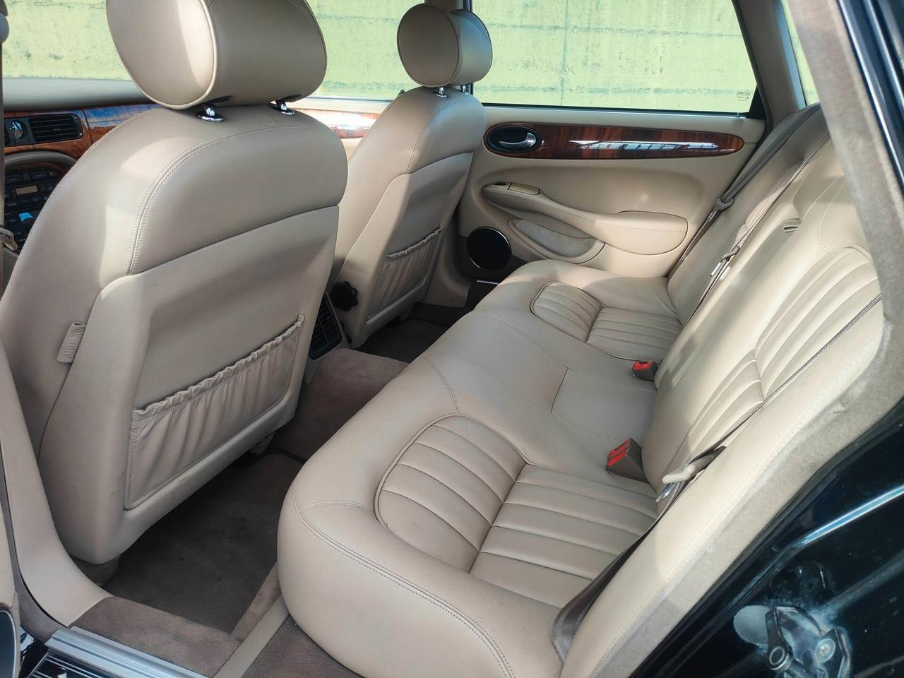 Jaguar XJ 3.2 cat Executive GPL