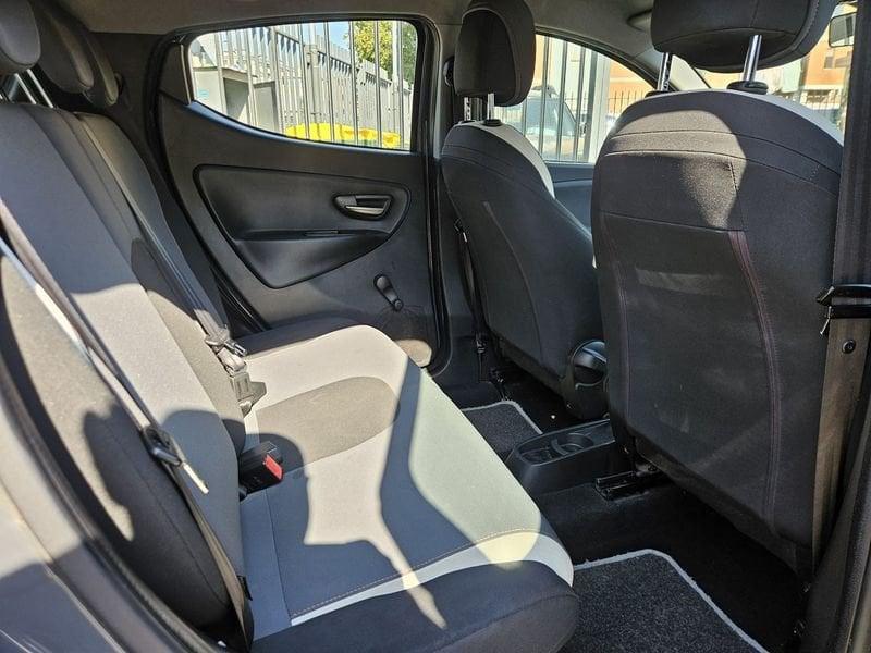 Lancia Ypsilon Ypsilon 1.2 8v Elefantino ecochic Gpl 69cv my14