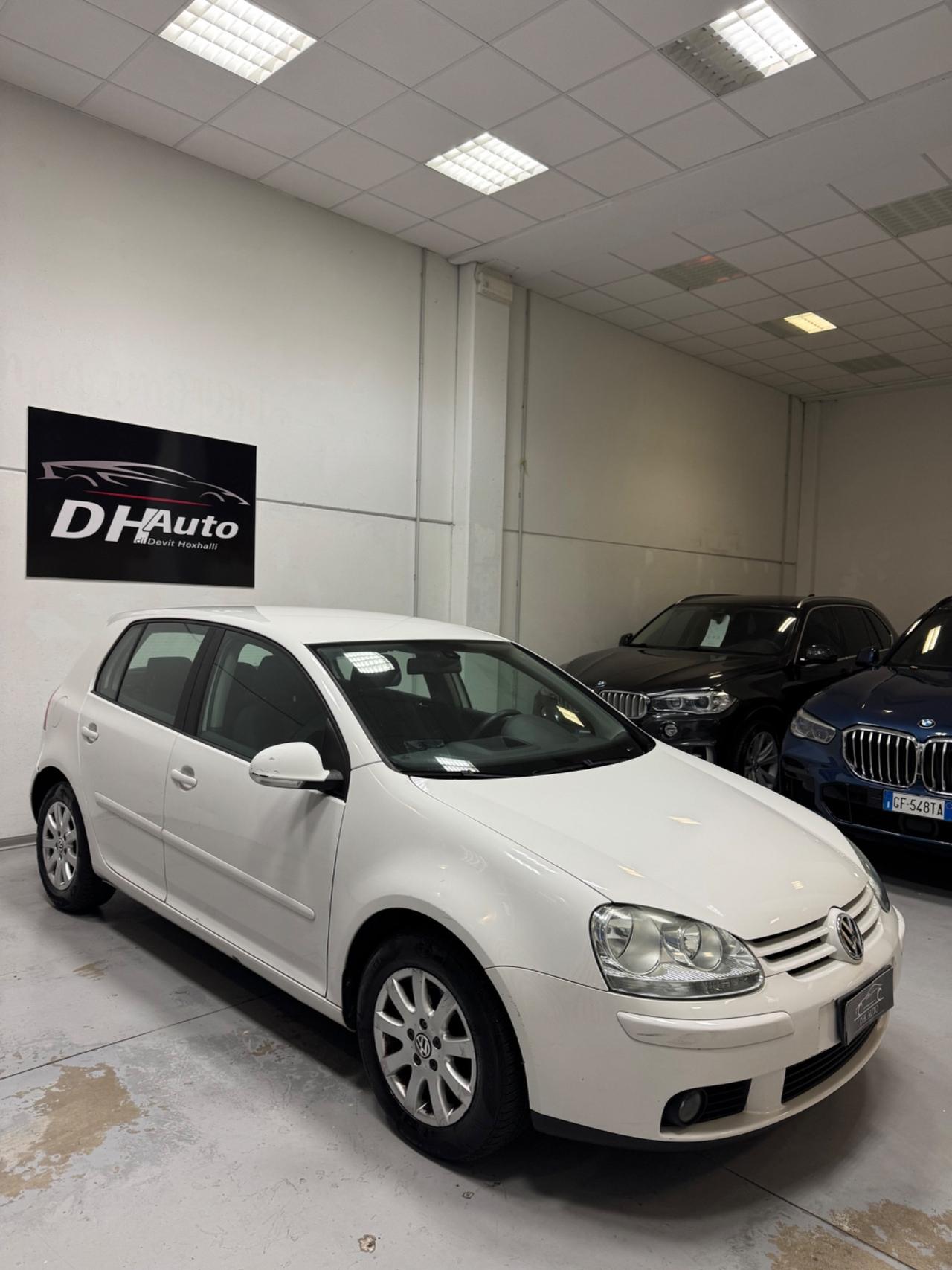 Volkswagen Golf 1.6 16V FSI 5p. Sportline