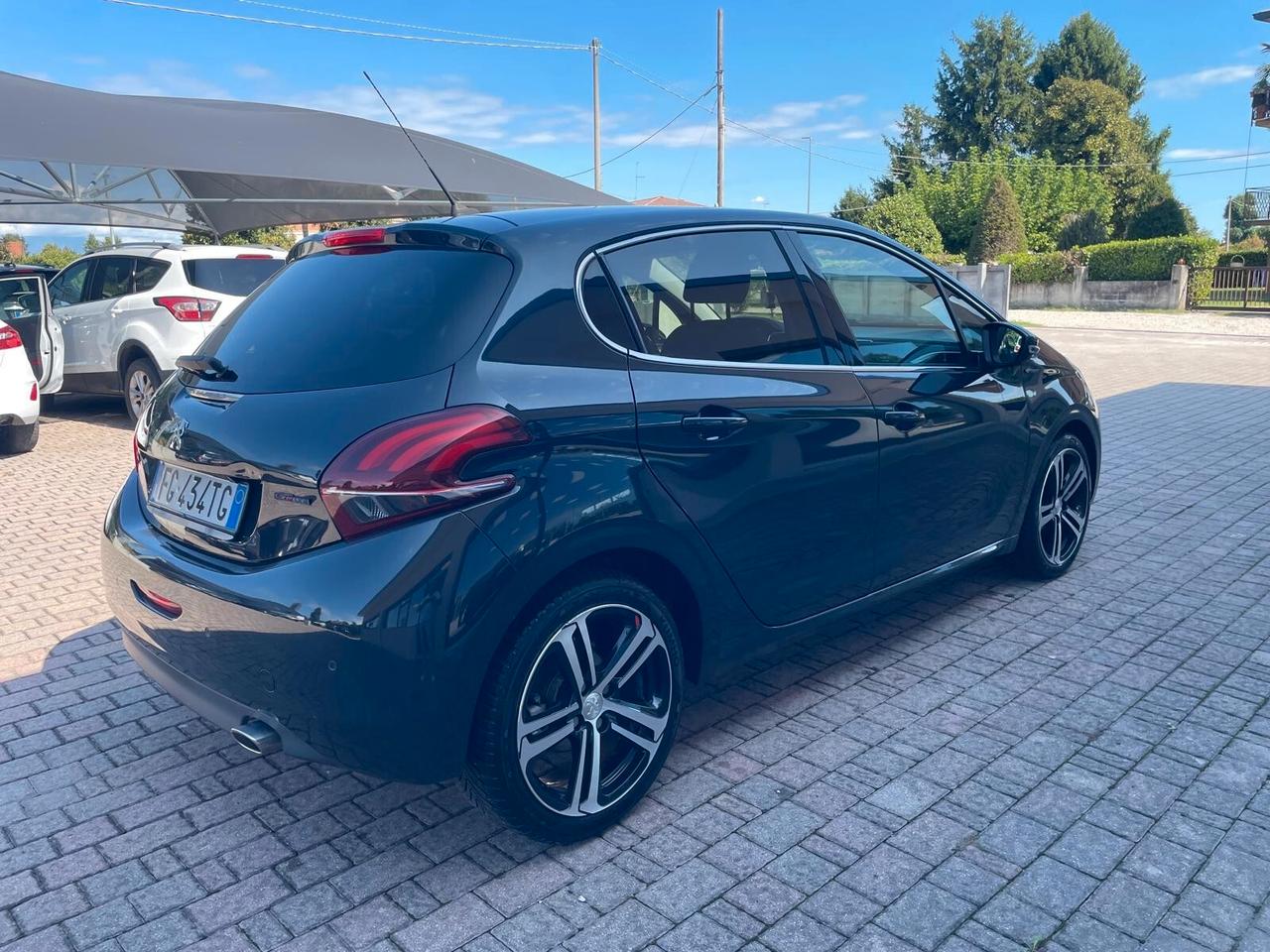 Peugeot 208 GT-Line 1.6 HDI