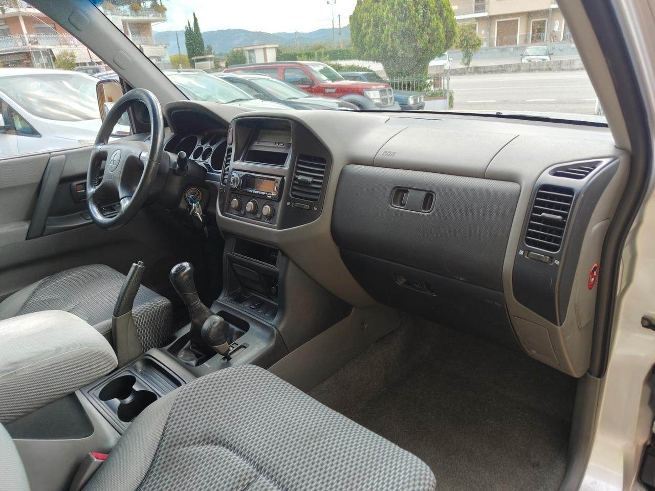 Mitsubishi Pajero 3.2 16V DI-D 3p. GLS2