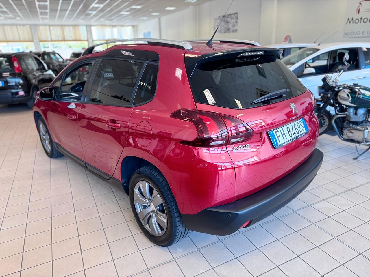 Peugeot 2008 BlueHDi 100 Allure