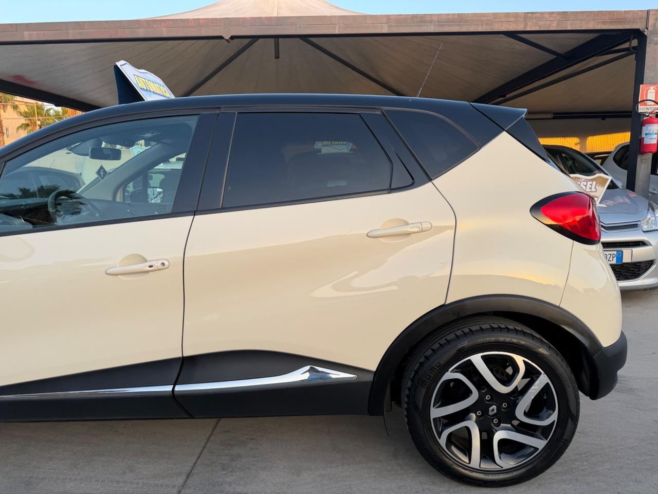 Renault CAPTUR 1.5 DIESEL 2015 - AUTOMATICA
