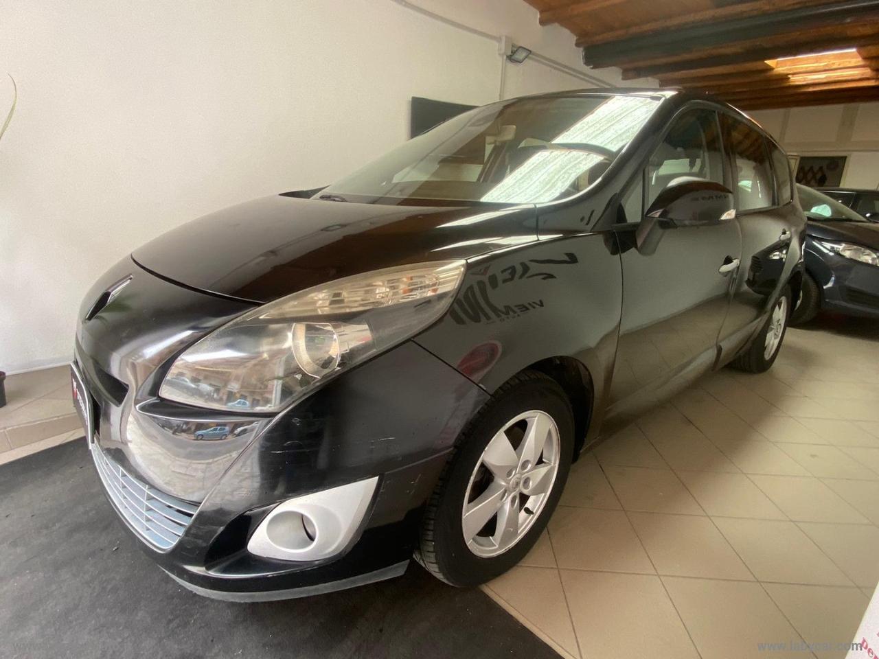 RENAULT Scénic 1.9 dCi 130 CV Luxe