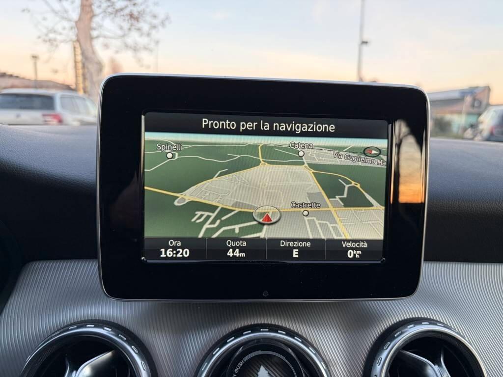 Mercedes-benz GLA 200 d Automatic Sport