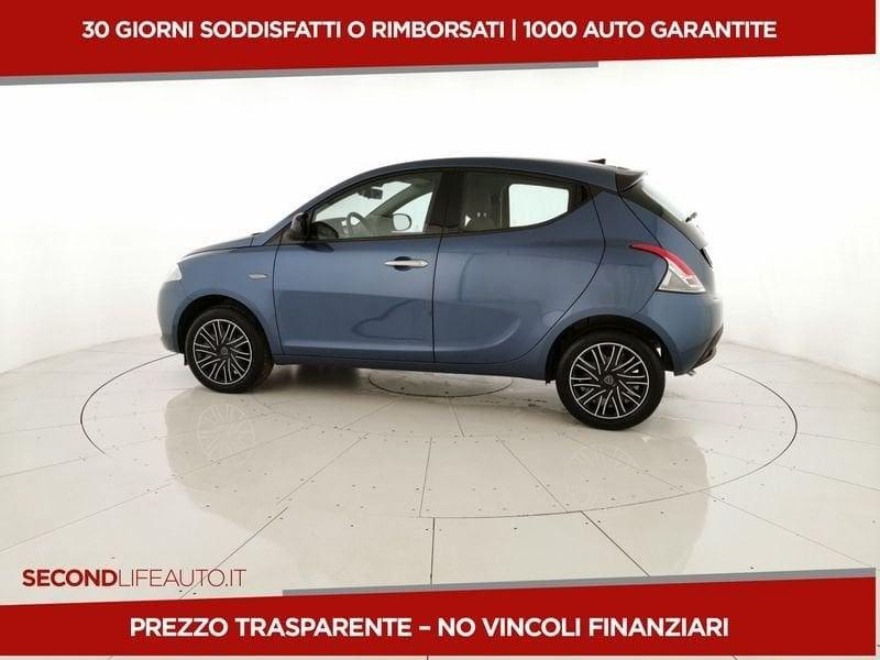 Lancia Ypsilon 1.0 firefly hybrid Oro s&s 70cv