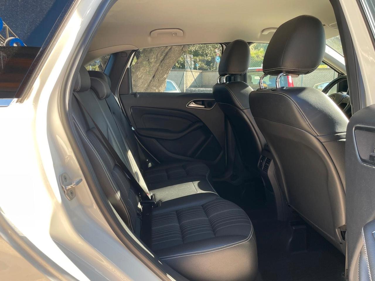 MERCEDES B 180 CDI - 2013