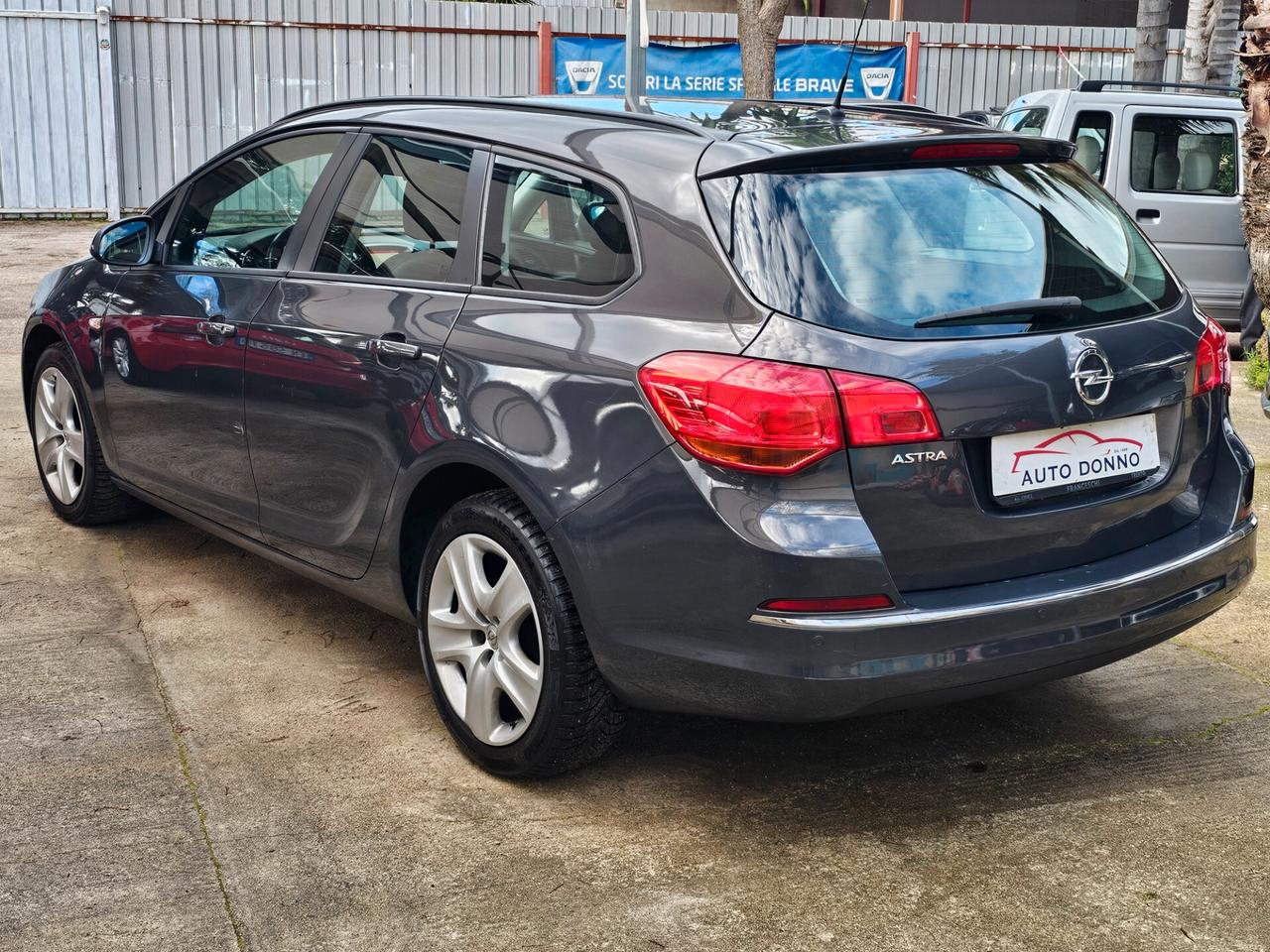 Opel Astra 1.4 Sports Tourer GPL Tech Elective