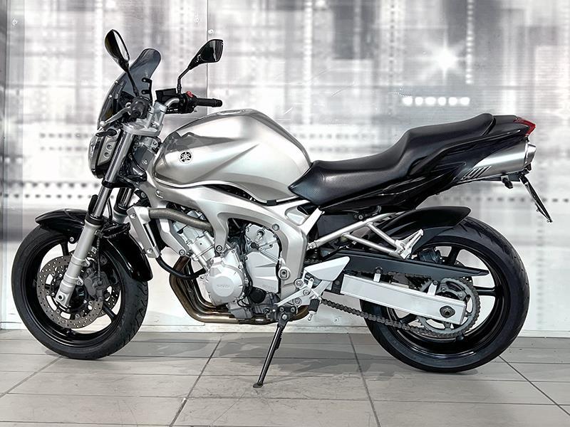 Yamaha FZ6