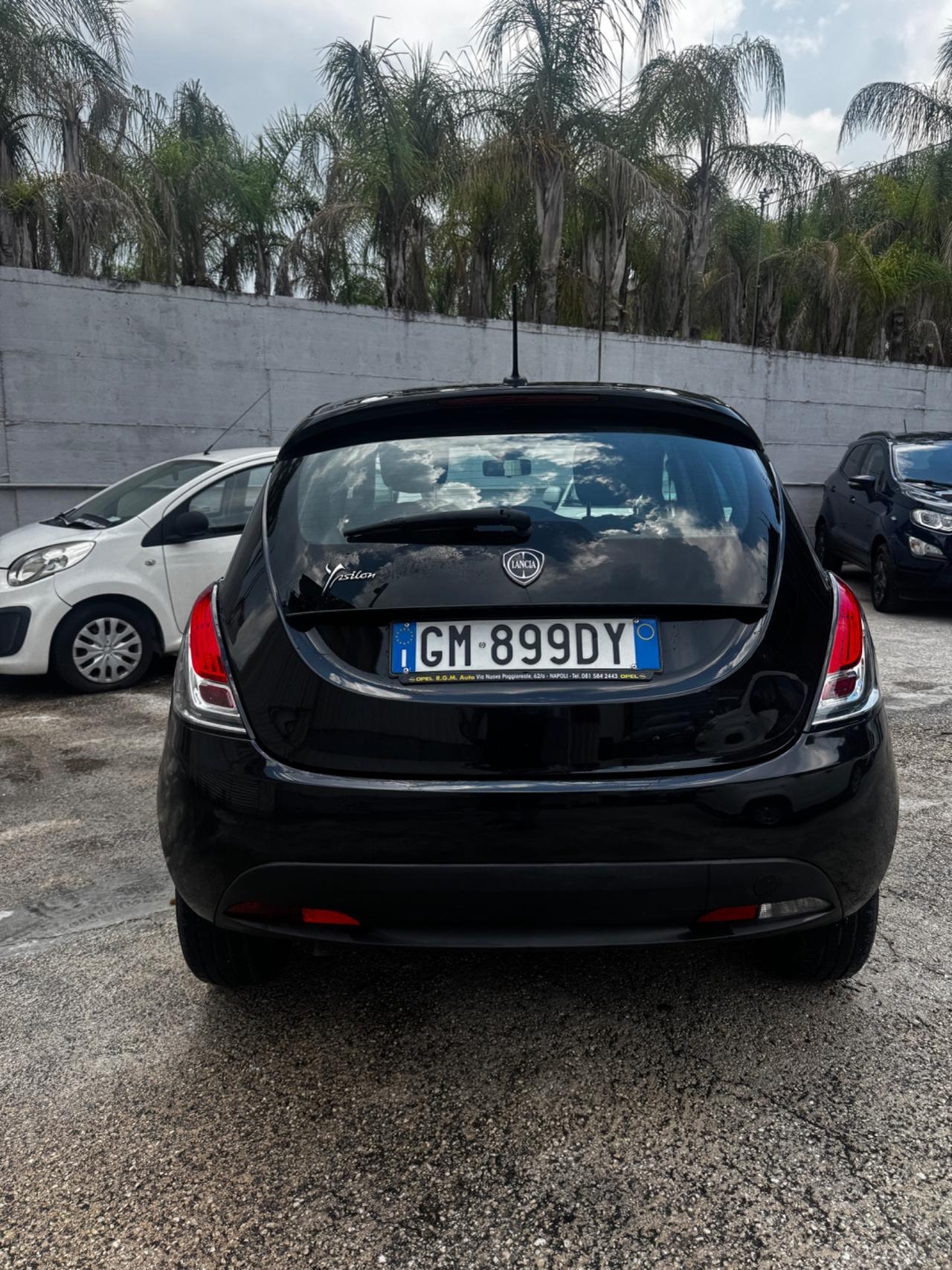 Lancia Ypsilon 1.0 FireFly 5 porte S&S Hybrid Alberta Ferretti