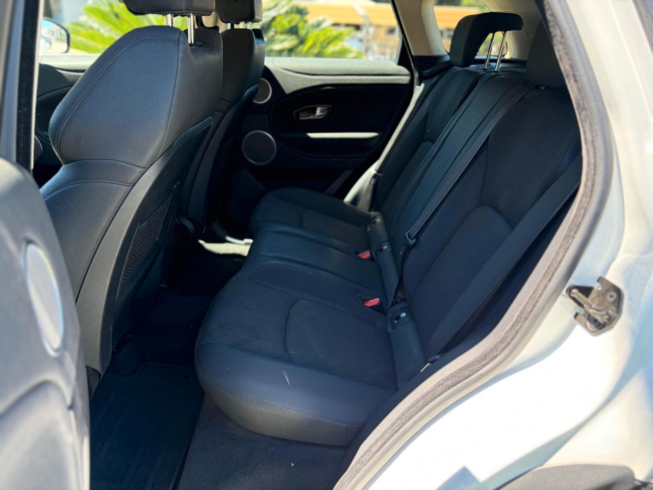 Land Rover Range Evoque 2.0 TD4 150 CV 5p. Pure