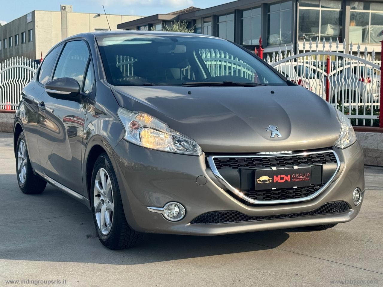PEUGEOT 208 1.4 HDi 68 CV 3p. Allure OK NEOPATENTATI