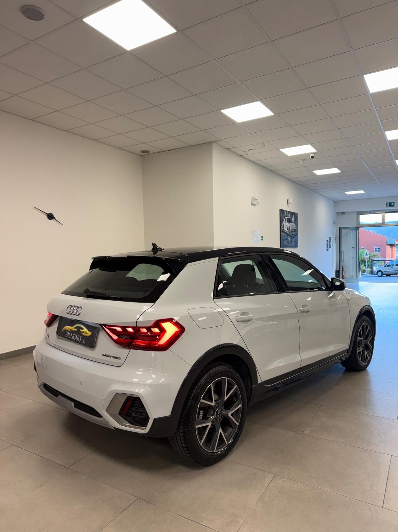 Audi A1 allstreet 35 TFSI Identity Contrast