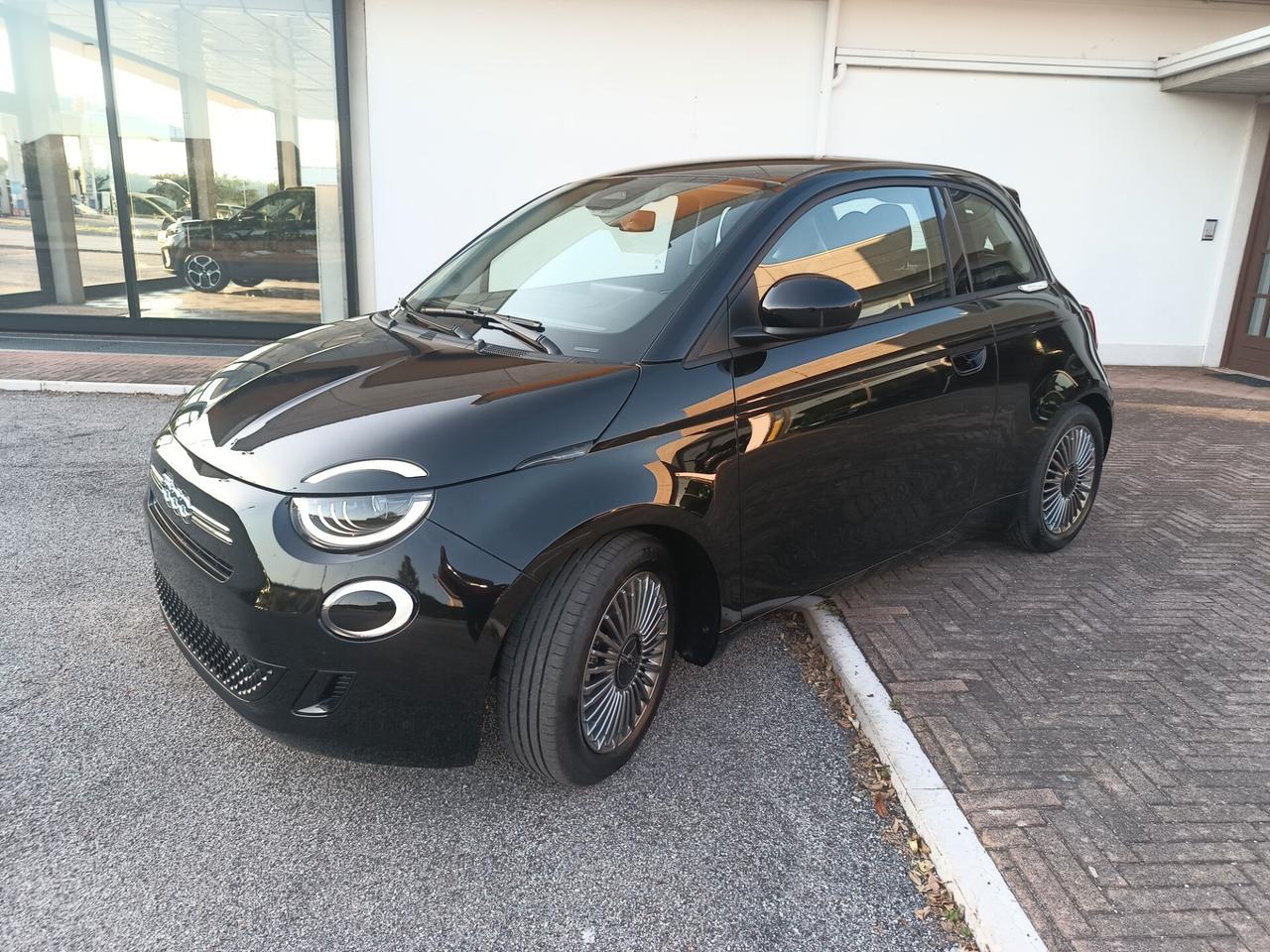 Fiat 500 Berlina Hybrid Torino