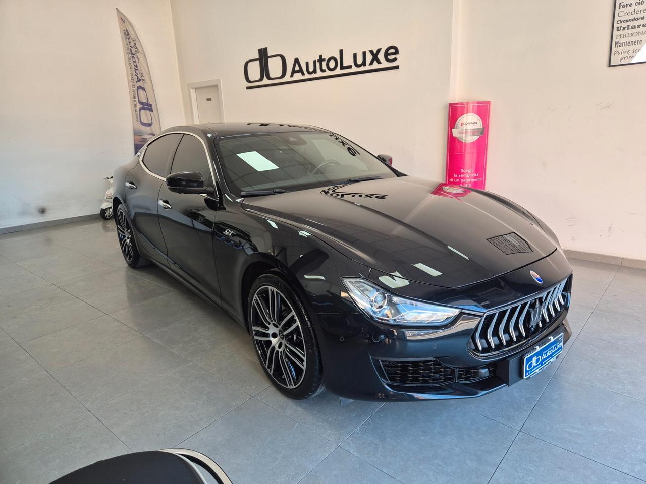 Maserati Ghibli 330 CV MHEV GT