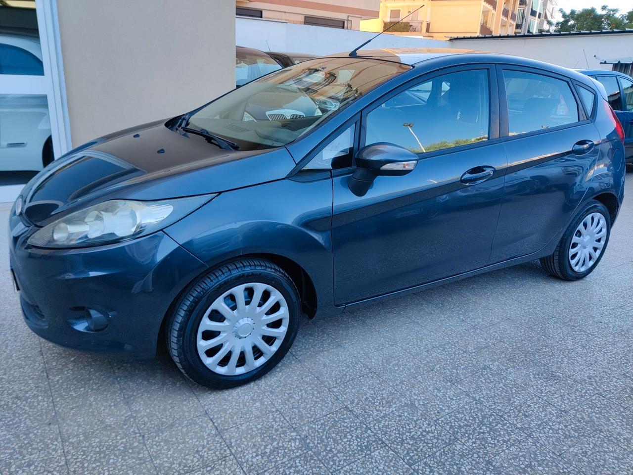 Ford Fiesta 1.4 5 porte Bz.- GPL
