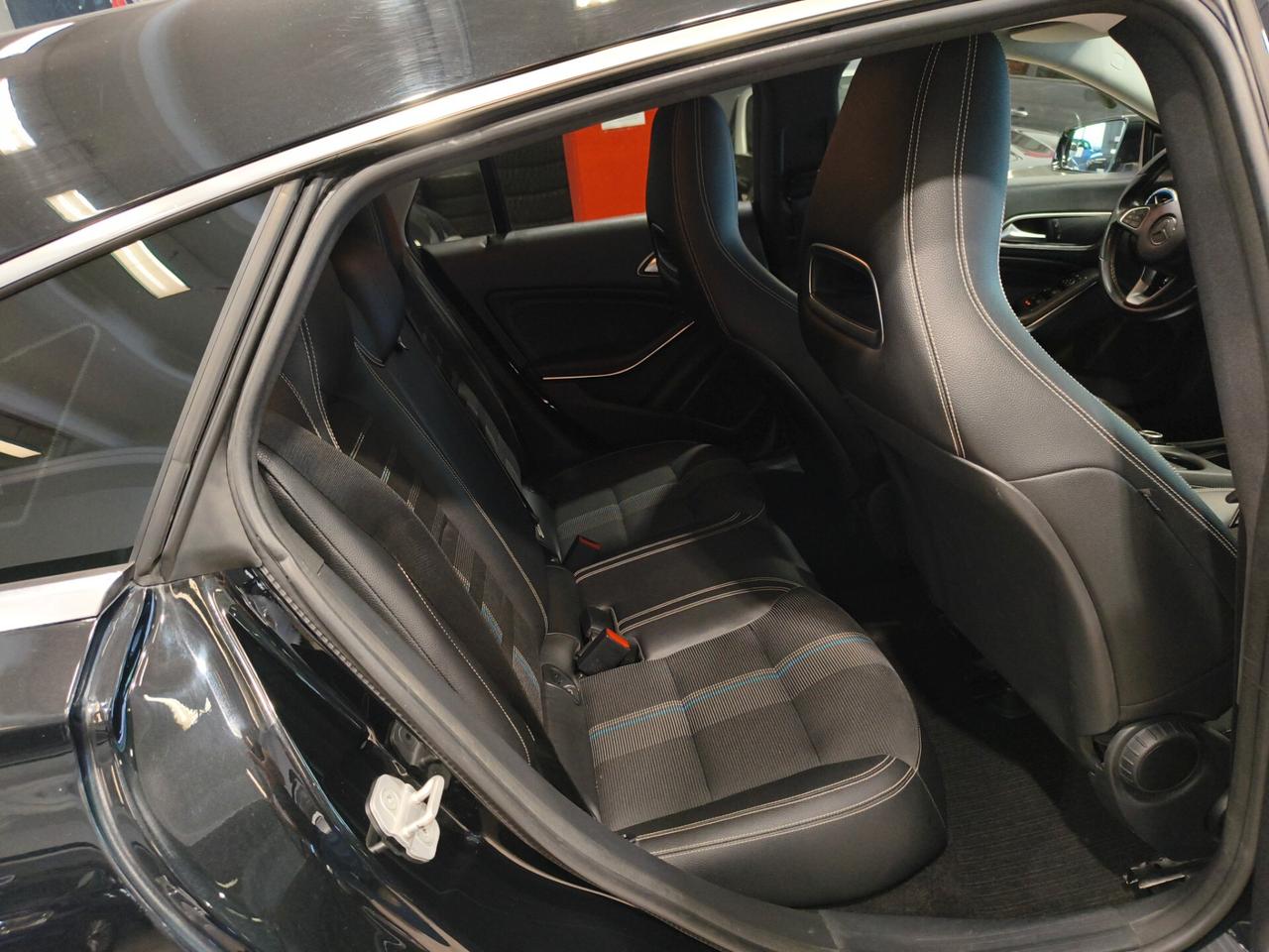 Mercedes-benz CLA 200 d 4Matic Automatic Premium