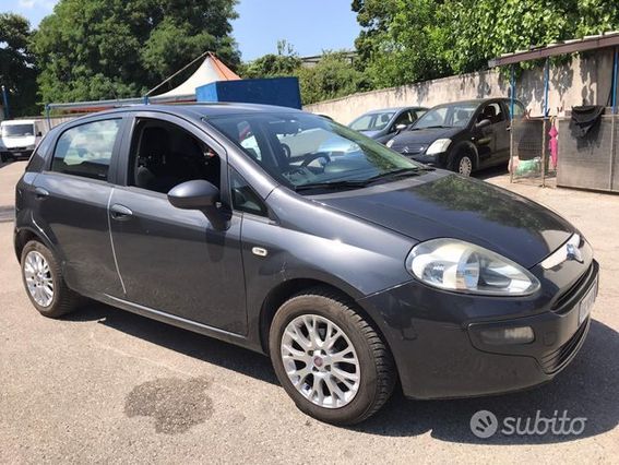 Fiat G.punto-5p-1.3 Mjt-full-122011