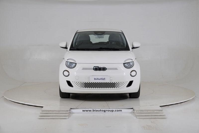 FIAT 500e 42 kWh Icon +