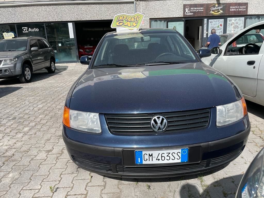 Volkswagen Passat 1.6 cat GPL Comfortline