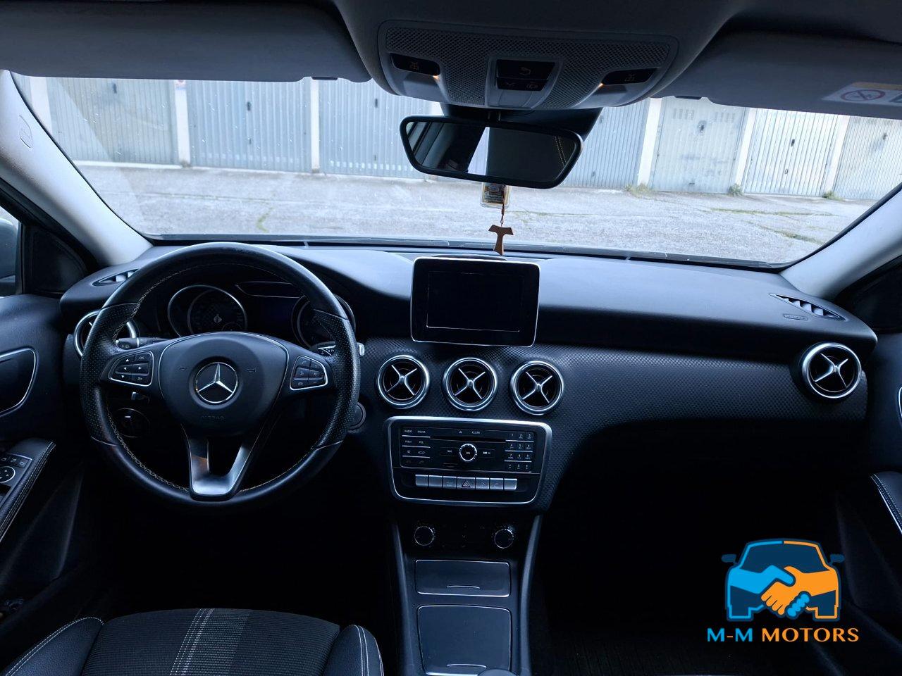 Mercedes A 200 D Sport 7G-DCT my16