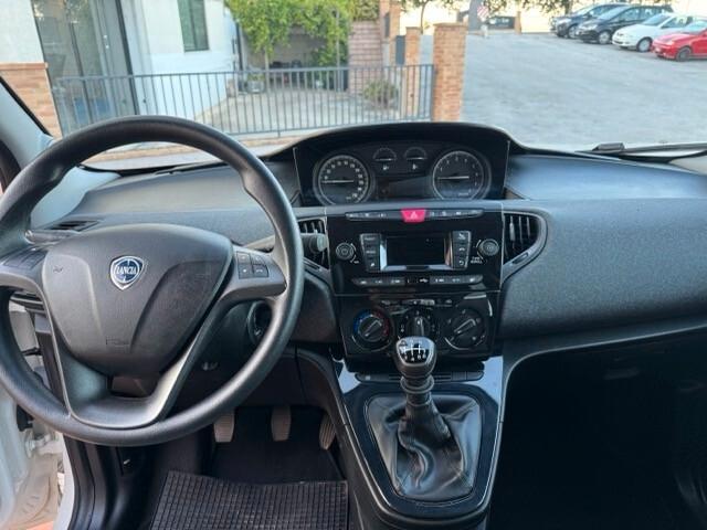 Lancia Ypsilon HYBRID soli 39000 km da 90 euro al mese
