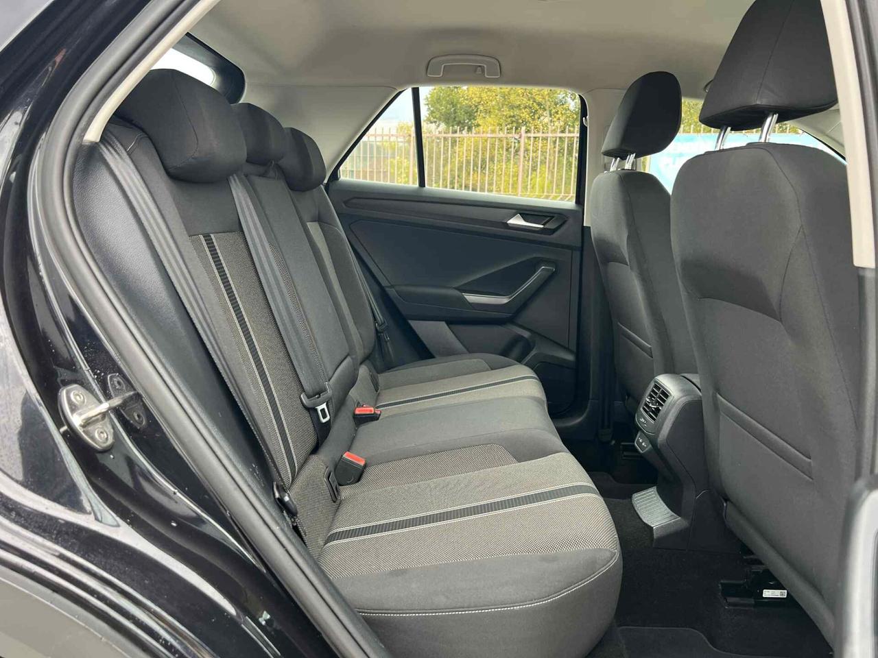 Volkswagen T-Roc 2.0 TDI 116Cv 6M -NAVI-CARPLAY