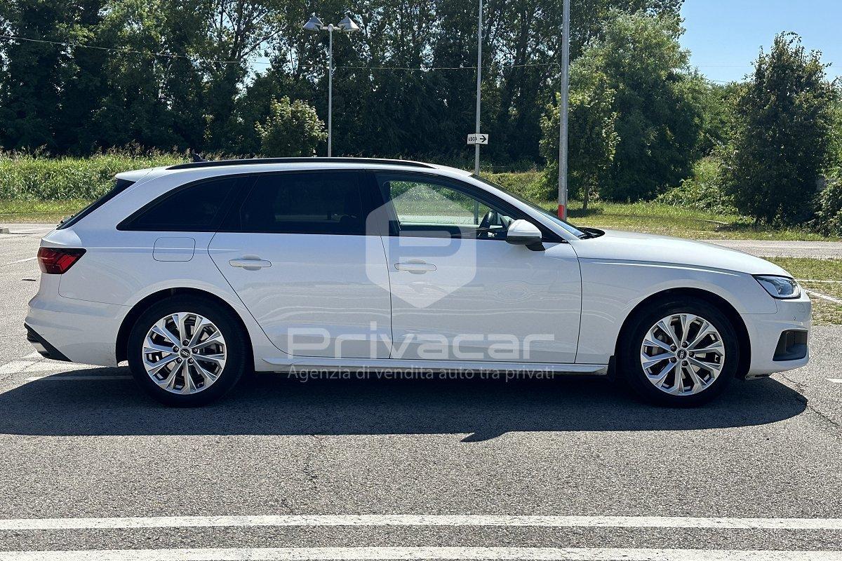 AUDI A4 Avant 40 TDI quattro S tronic Business Advanced