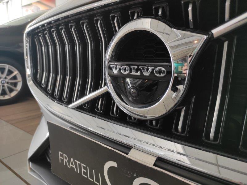 VOLVO V60 (2018-->) - V60 D3 AWD Geartronic Business