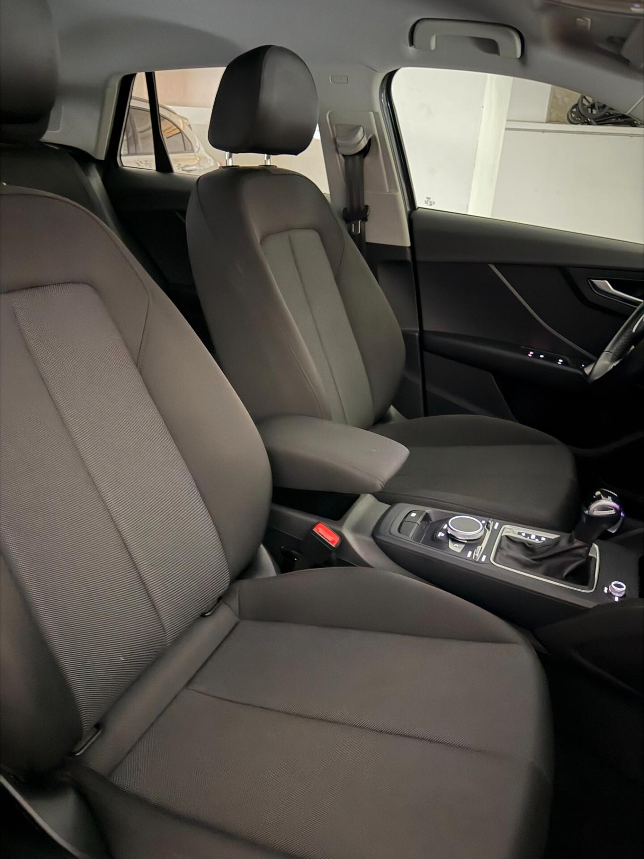Audi Q2 35 2.0 TDI Business Quattro-S-Tronic