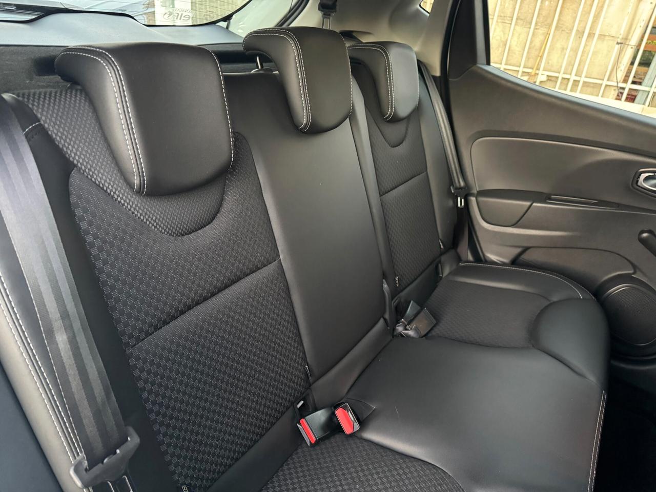 Renault Clio1.5 DCI MOSCHINO FARI FULL LED 2019