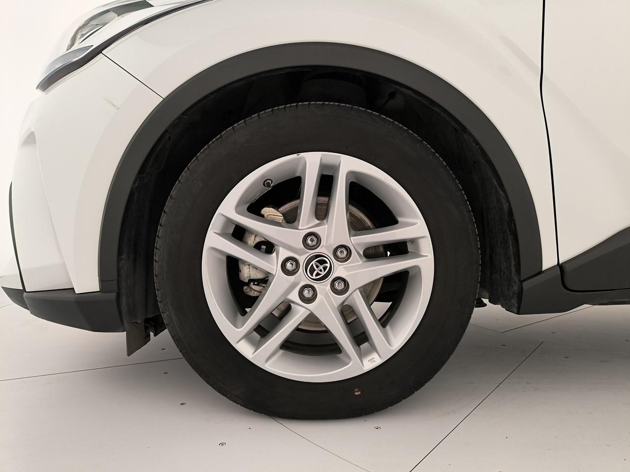 Toyota C-HR 1.8h business e-cvt