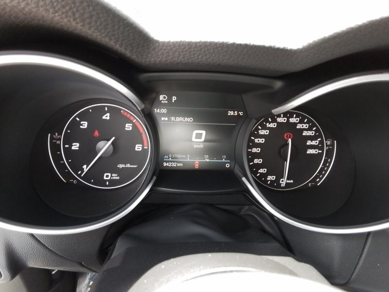 ALFA ROMEO STELVIO 2.2 TURBO DIESEL 160 CV BUSINESS AT8 RWD SUV