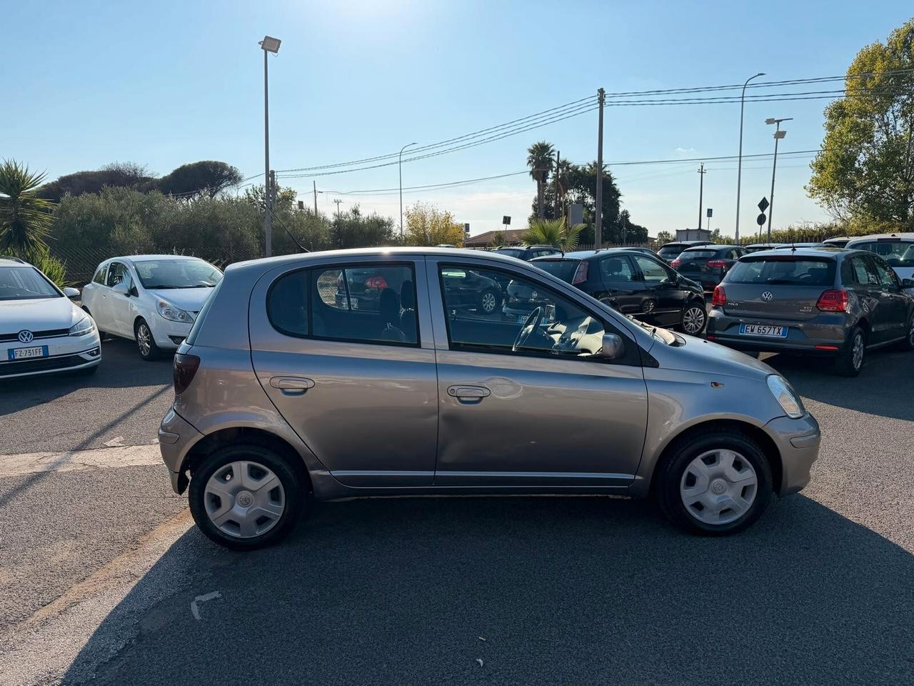 Toyota Yaris 1.4 -4D 75CV 5 PORTE SOL 2004