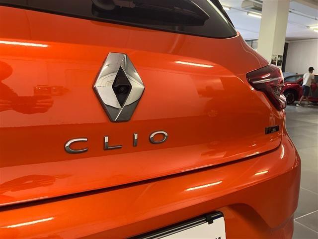 RENAULT Clio 1.6 E-Tech full hybrid Techno 145cv auto