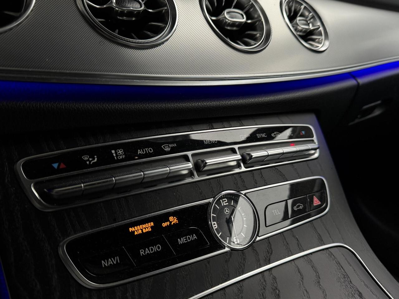 Mercedes-benz E 220 d Coupé Premium AMG Nig