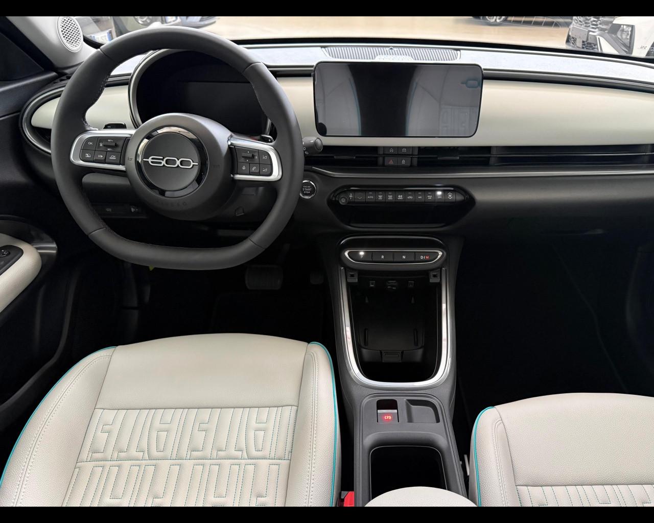 FIAT 600 - 600 1.2 HYBRID LA PRIMA 145CV AUTO