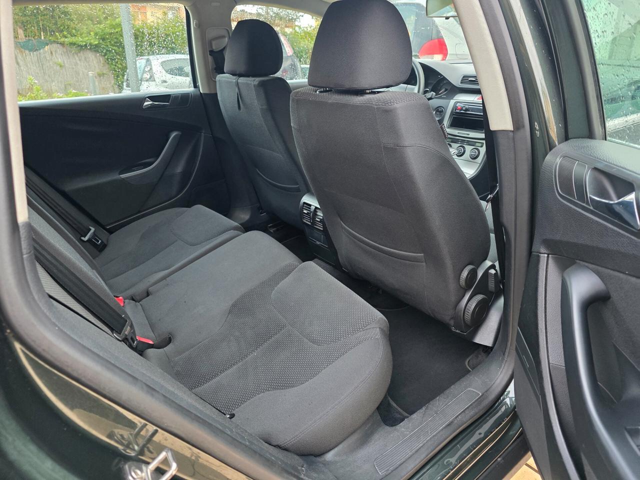 Volkswagen Passat 2.0 16V TDI Var. DSG Comfortline