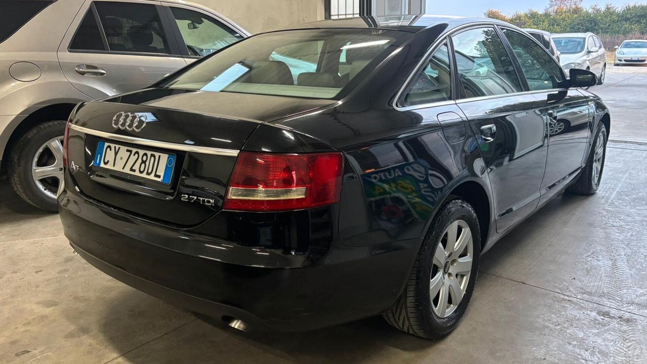 Audi A6 2.7 V6 TDI cambiò manuale berlina nera