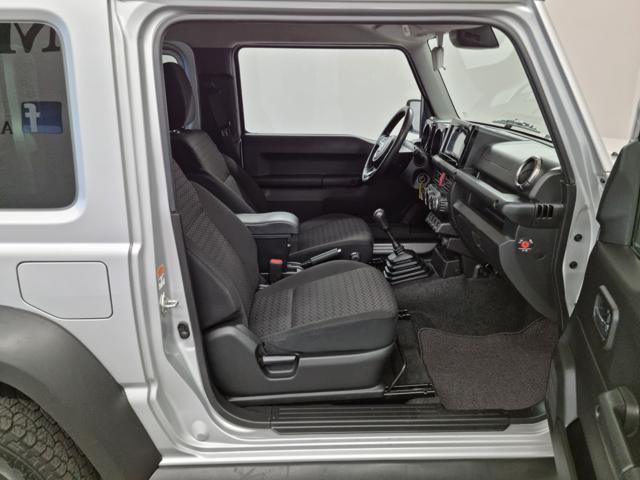 SUZUKI Jimny 1.5 5MT Top
