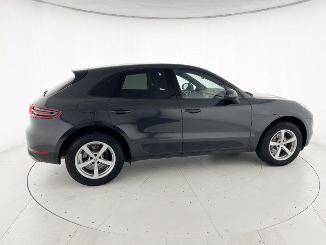 PORSCHE Macan 2.0