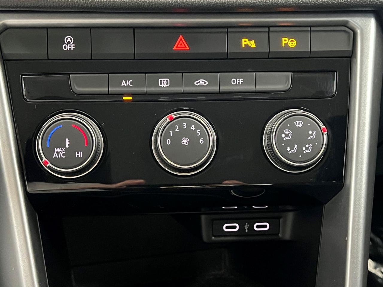 VOLKSWAGEN T-Roc 2022 T-Roc 1.0 tsi Life 110cv