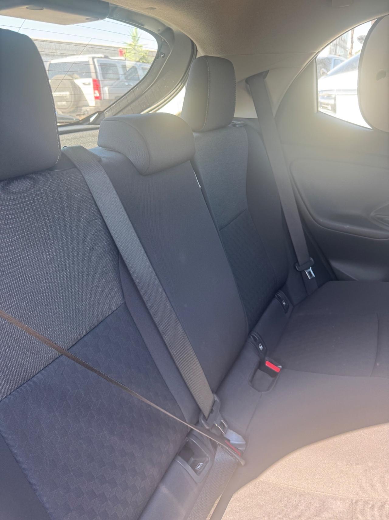 Toyota Yaris 1.5 Hybrid 5 porte Lounge GARANTITA