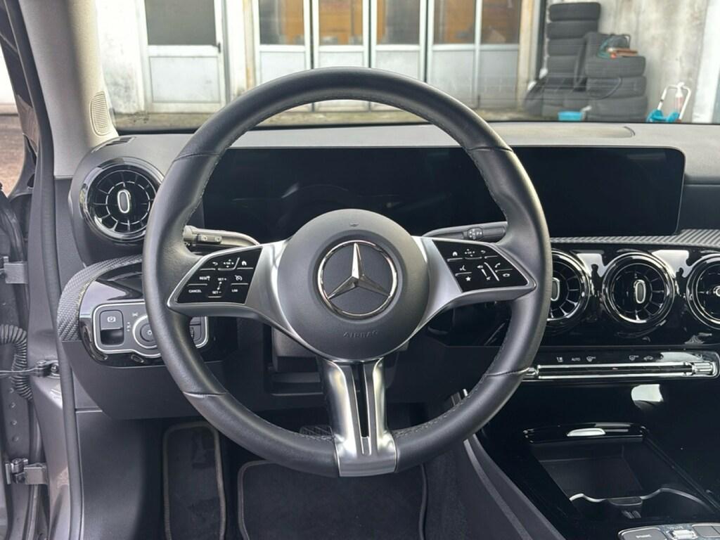 Mercedes Classe A 180 180 D Advanced 8G-DCT