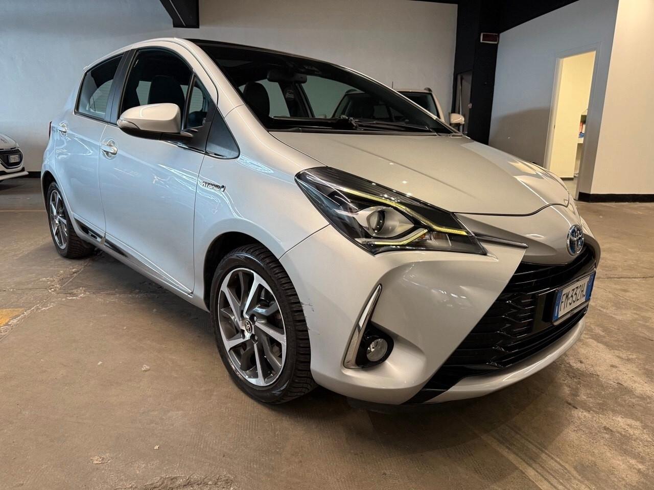 Toyota Yaris 1.5 Hybrid Style TETTO PANORAMICO