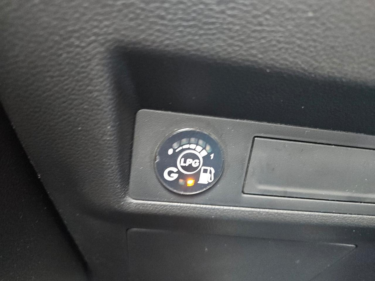 Renault Captur TCe 100 CV GPL Equilibre