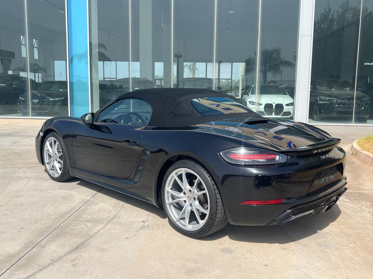 Porsche Boxster 718 2.0 300CV pdk sport design