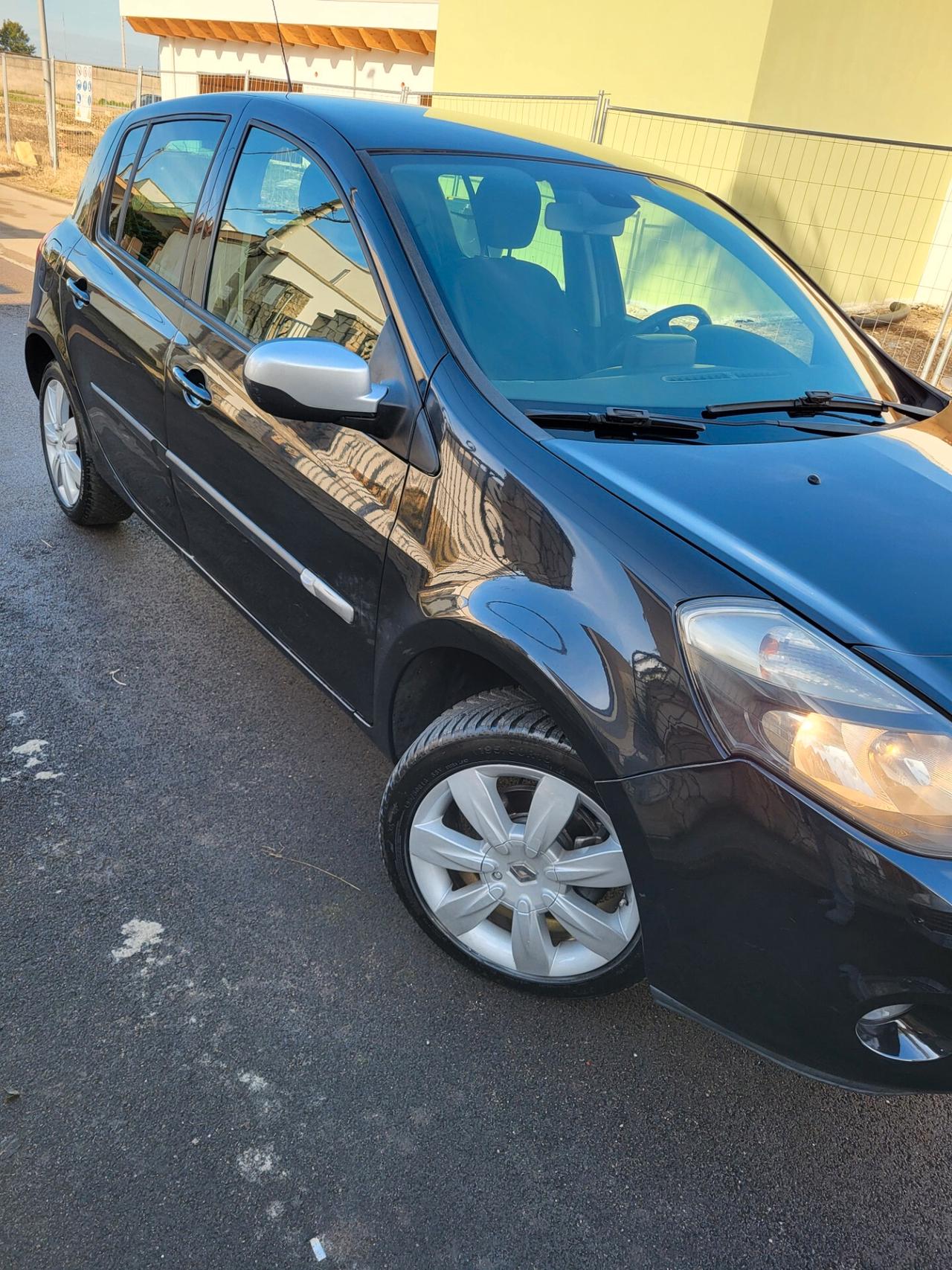 Renault Clio 1.2 16V 5 porte Dynamique