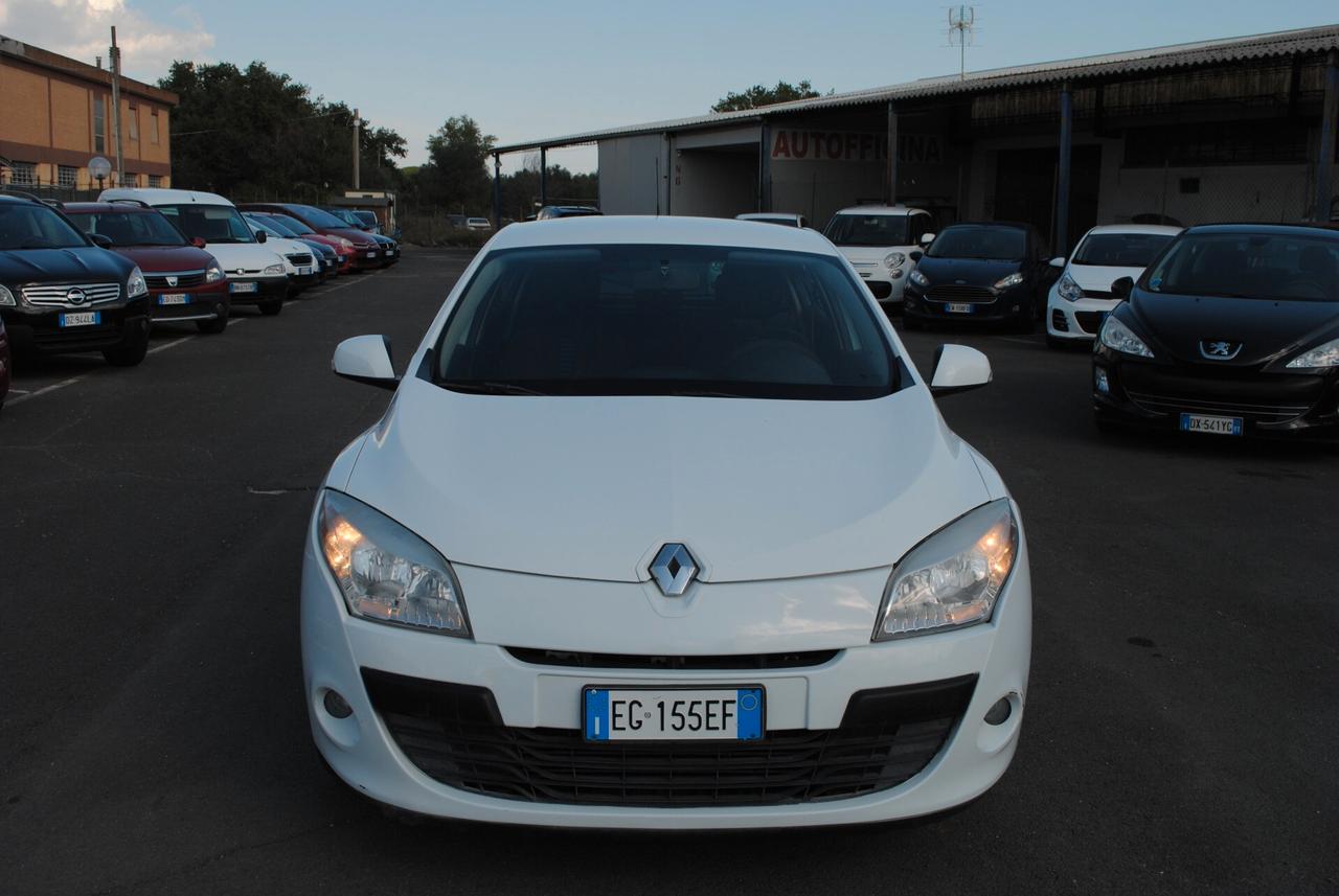 Renault Megane 1.5 dCi 90CV Attractive