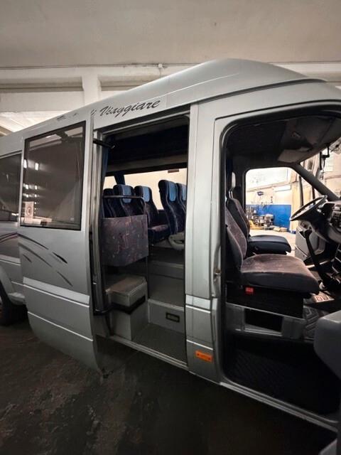 Mercedes Benz 17 posti OTTIMO